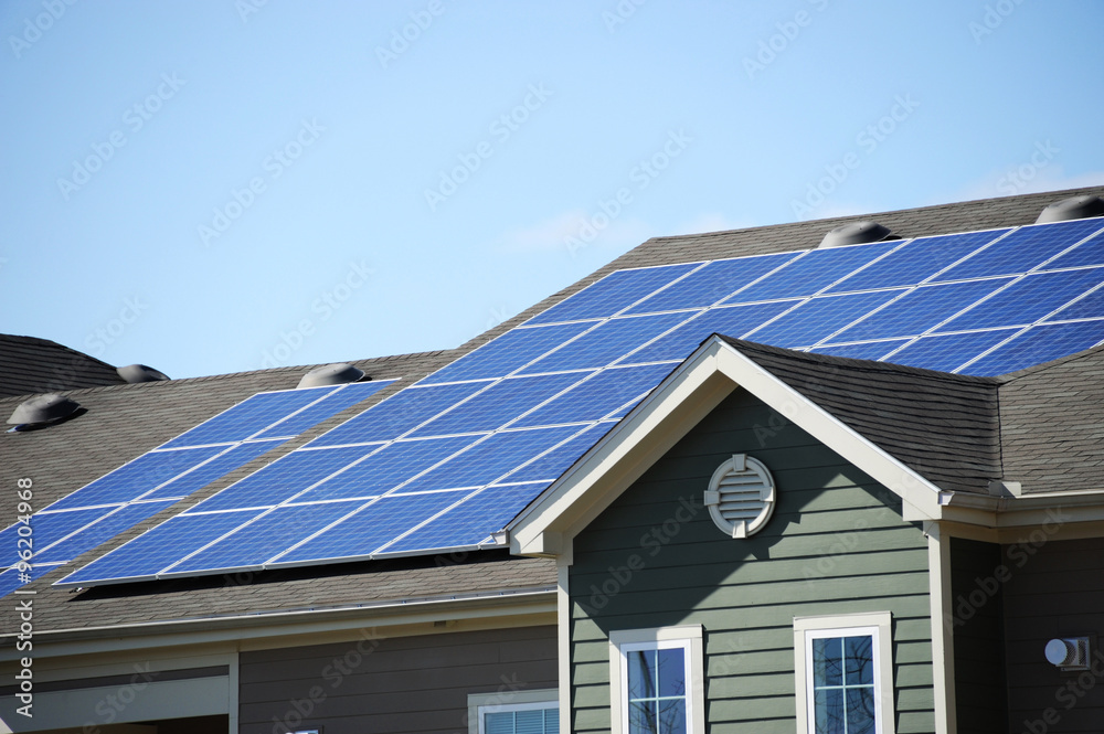 What Are the Advantages and Disadvantages of Solar Energy?